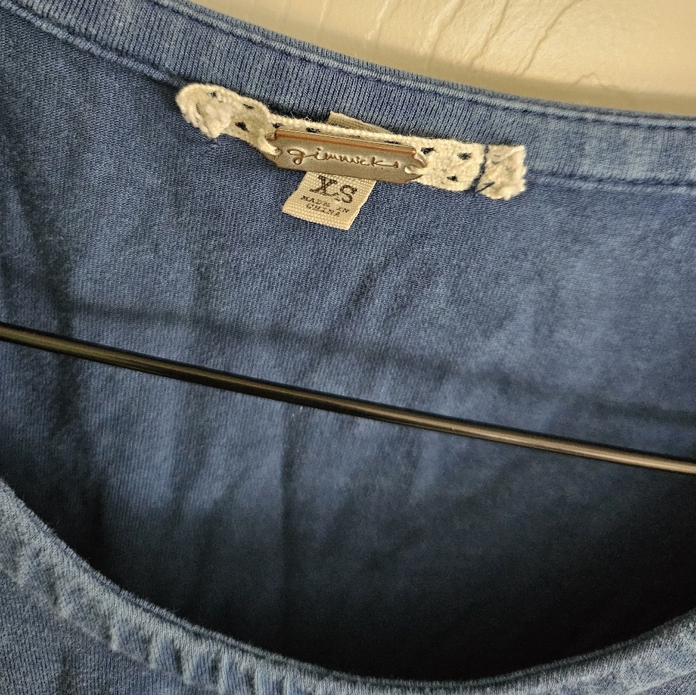 Gimmicks XS BKE Top Excellent Condition - Picture 4 of 5